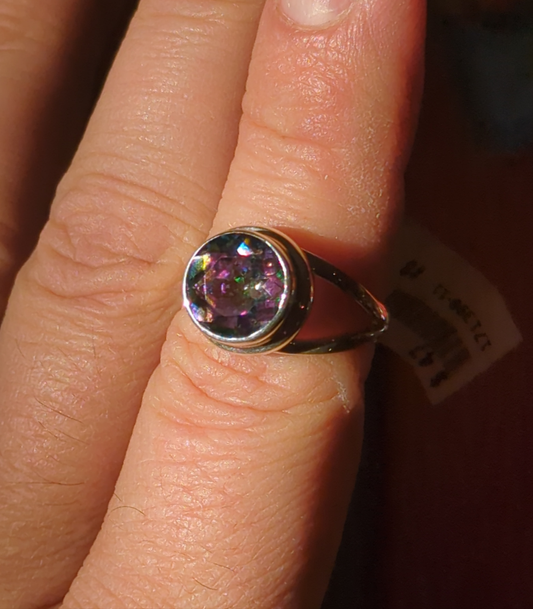 Mystic Aura Quartz Silver Ring sz 8