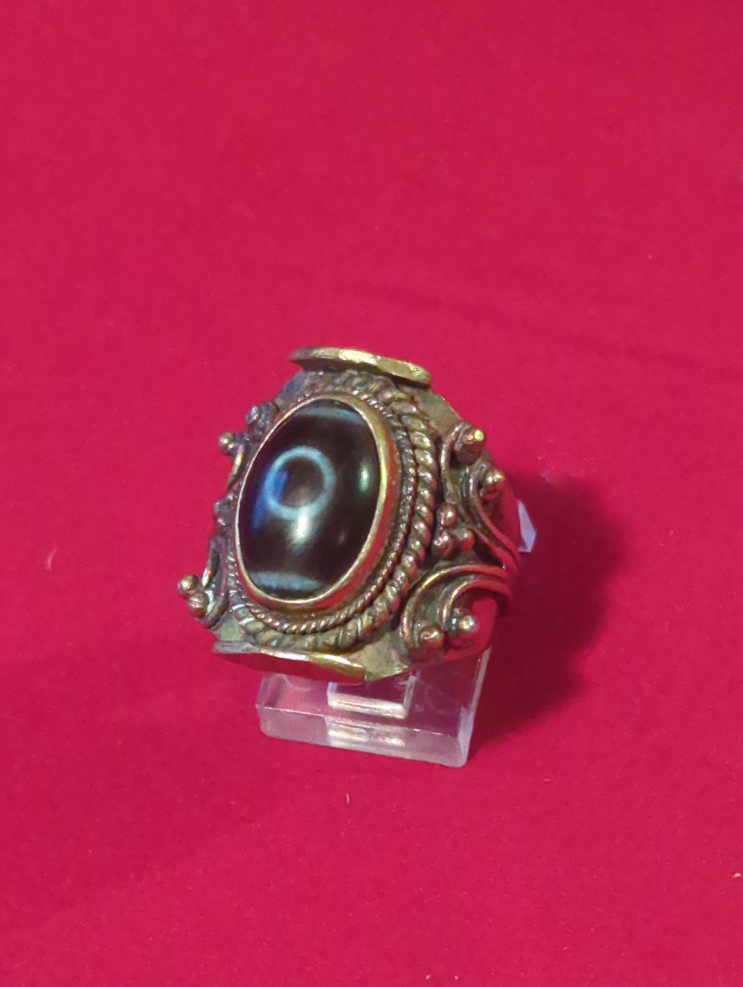 Zee Stone Brass Ring sz 9.75